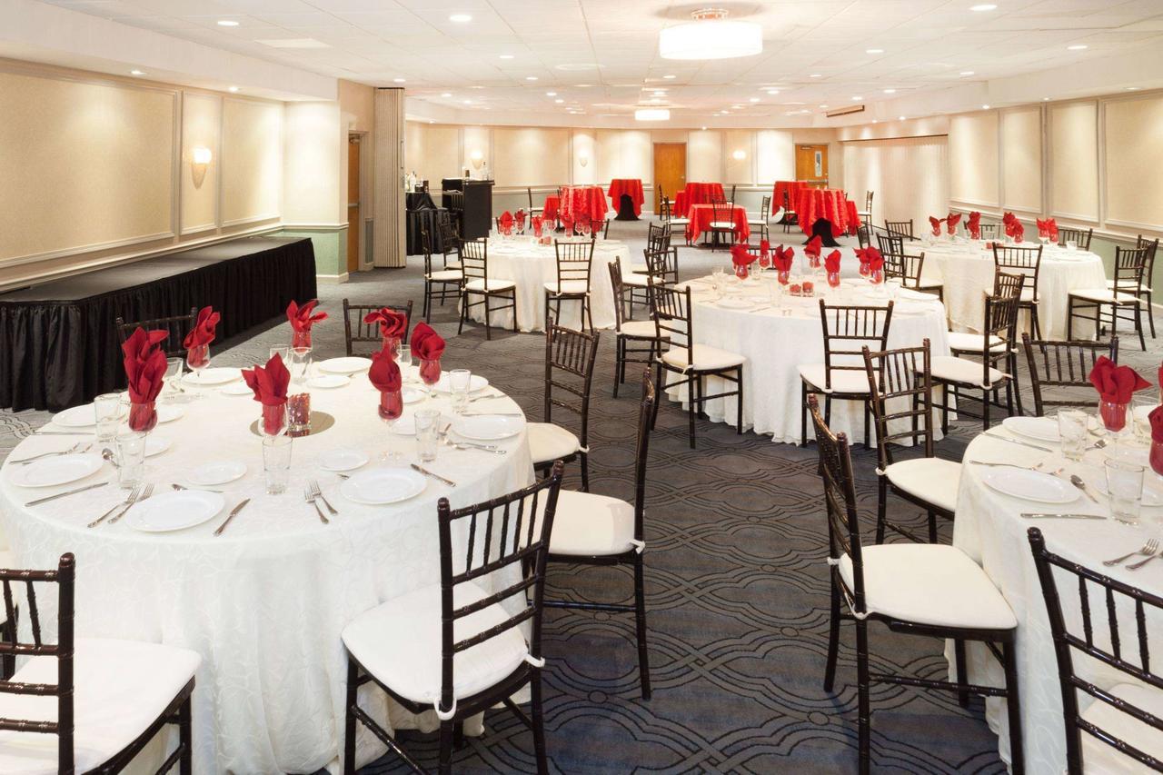 Ramada Plaza By Wyndham Chicago North Shore Wheeling Exteriér fotografie