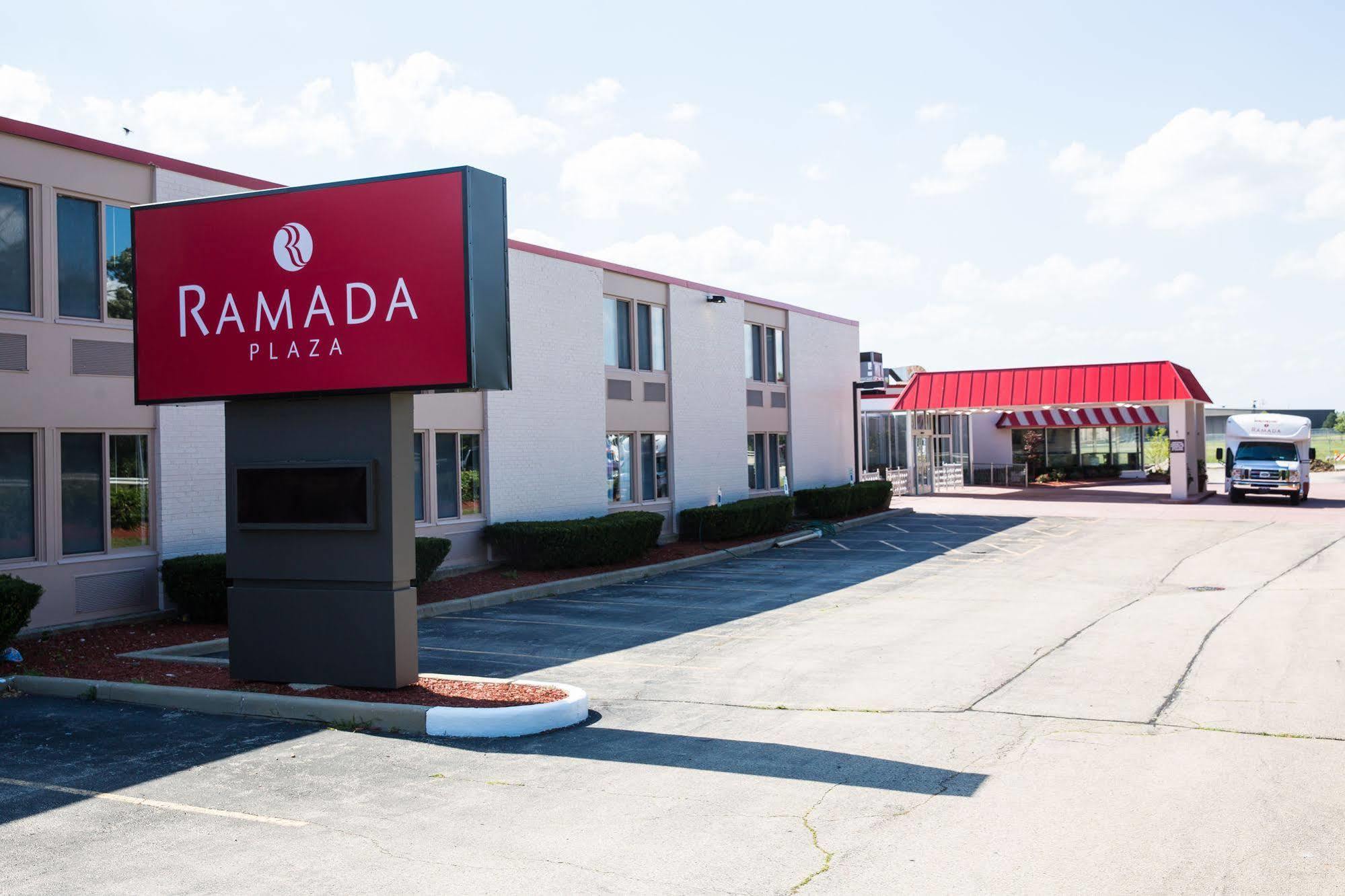 Ramada Plaza By Wyndham Chicago North Shore Wheeling Exteriér fotografie